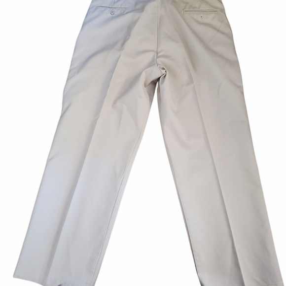 Dockers Stain Defender Pants - Picture 2 of 8